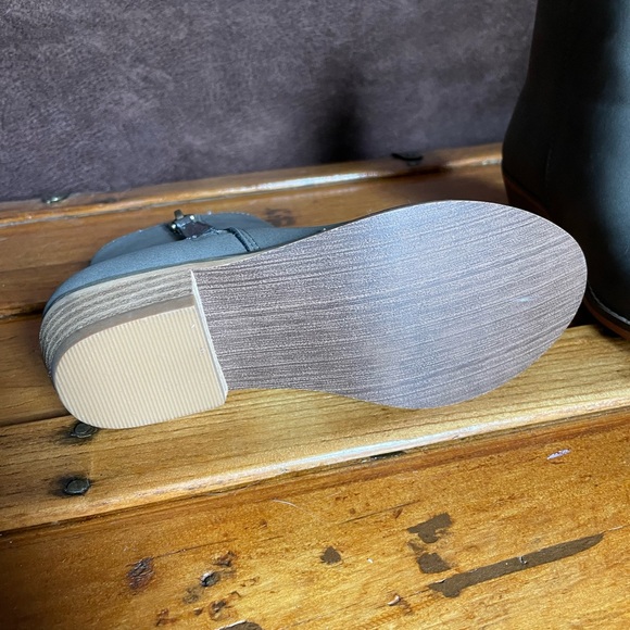 Harper Canyon kids’ booties - Picture 3 of 4